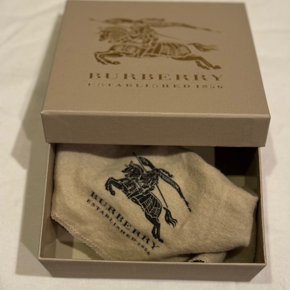 NIB Burberry orange leather tassel keychain - Picture 7 of 8